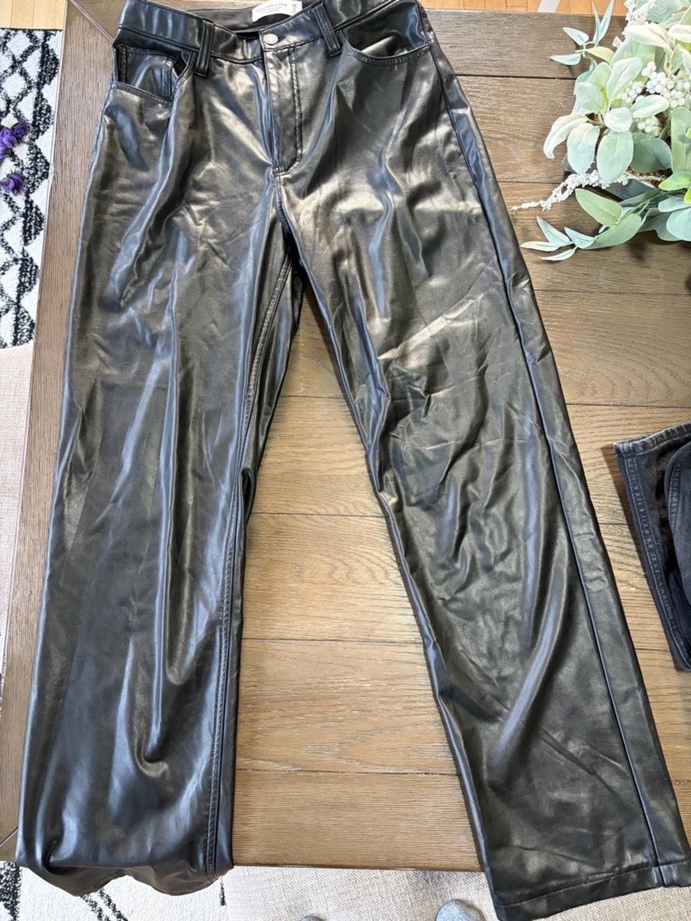 Abercrombie & Fitch Black Faux Leather Men’s Pants
